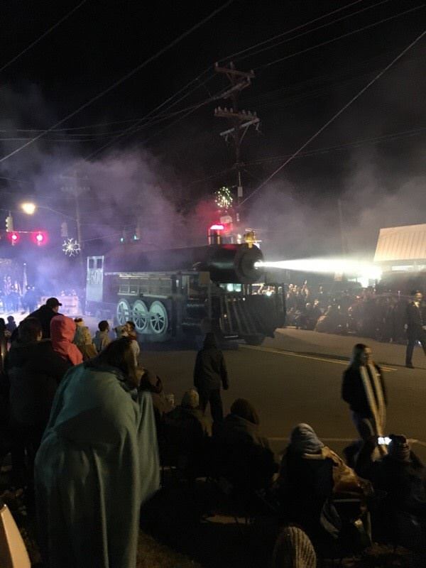 Mebane-Christmas-parade-Polar-Express-Steinbicker-Family-Dentistry