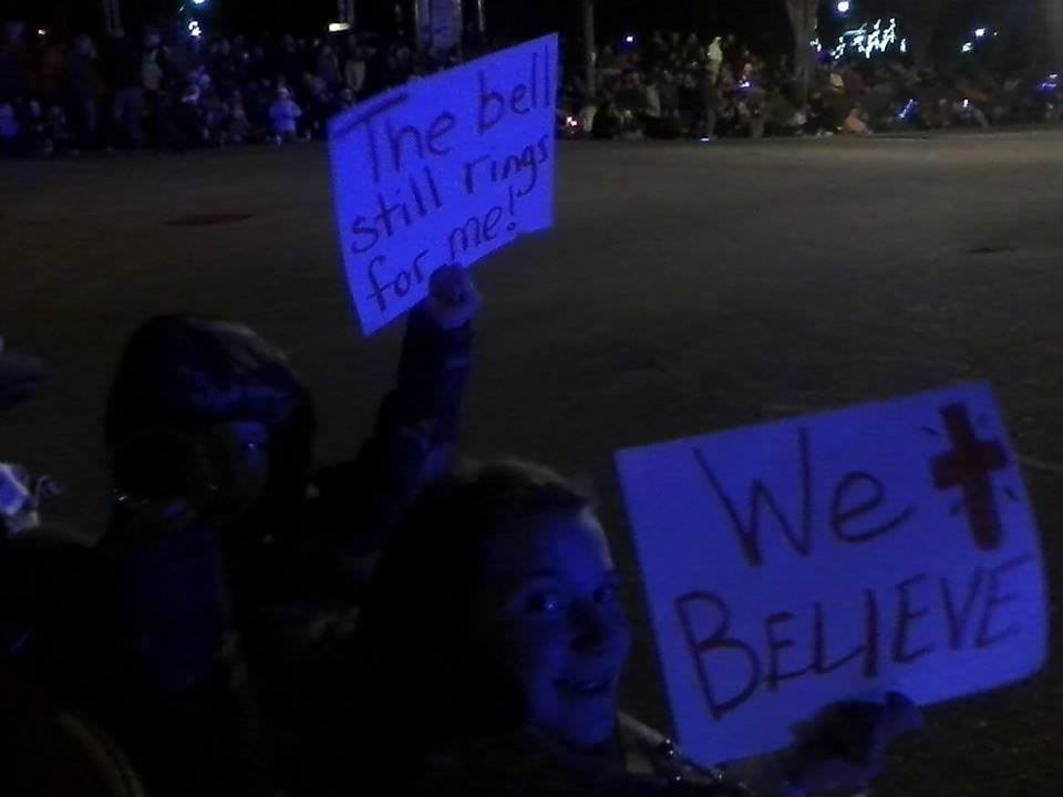 Mebane-Christmas-parade-believe-Steinbicker-Family-Dentistry